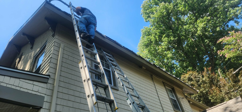 Storm Damage Roof Checklist: What to Do in the First 48 Hours